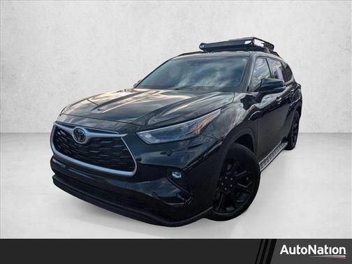 2022 Toyota Highlander LE