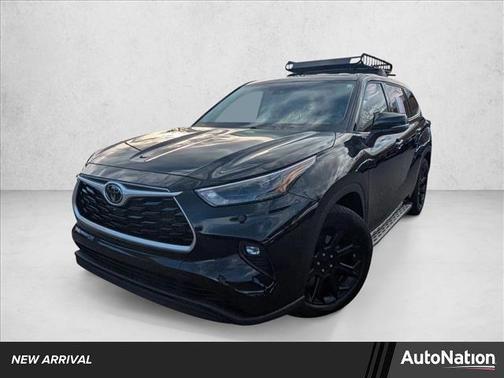 2022 Toyota Highlander LE