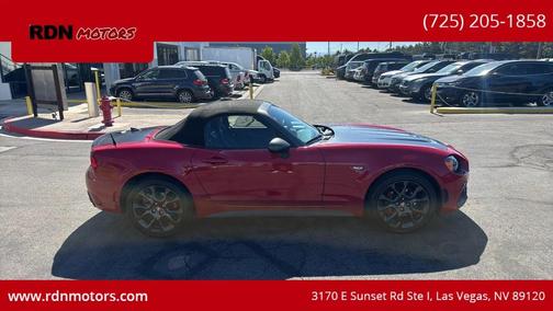 Hypnotique Red 2018 FIAT 124 Spider Base
