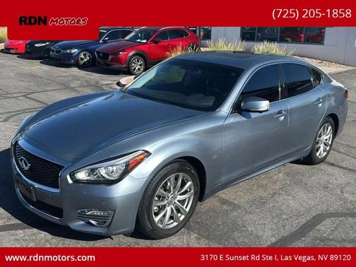 Blue 2018 INFINITI Q70 3.7 LUXE