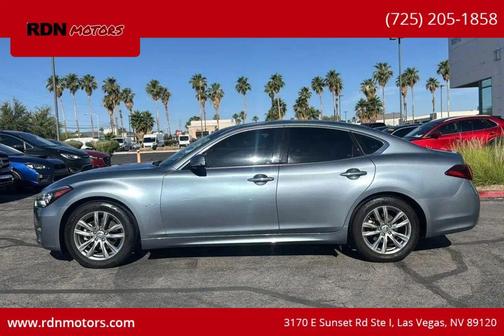 Blue 2018 INFINITI Q70 3.7 LUXE