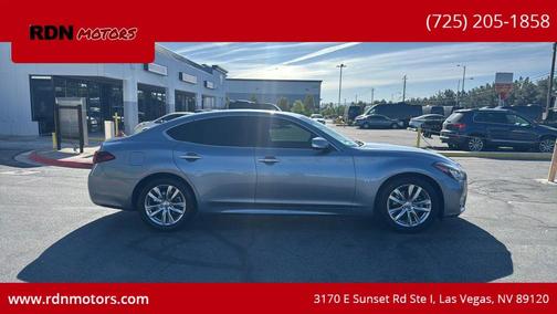 Blue 2018 INFINITI Q70 3.7 LUXE