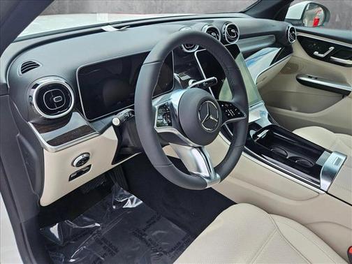 2025 Mercedes-Benz GLC 350e Base