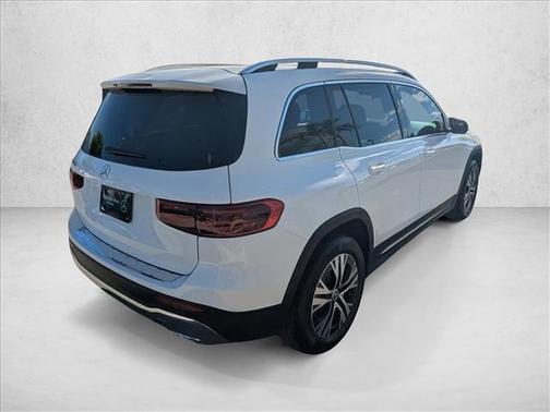 Polar White 2026 Mercedes-Benz GLB 250 Base