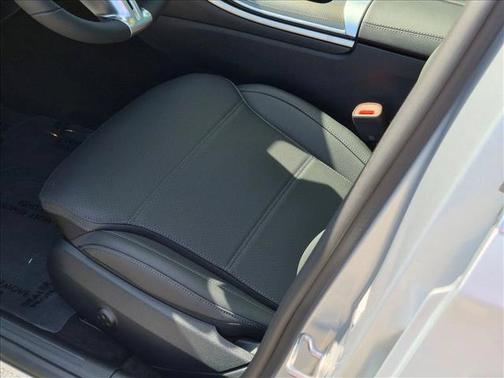 Cirrus Silver Metallic 2026 Mercedes-Benz C-Class C 300