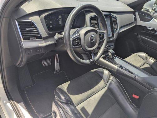 Crystal White Pearl 2016 Volvo XC90 T6 R-Design
