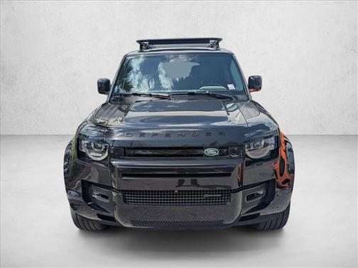 2023 Land Rover Defender 130 X-Dynamic SE