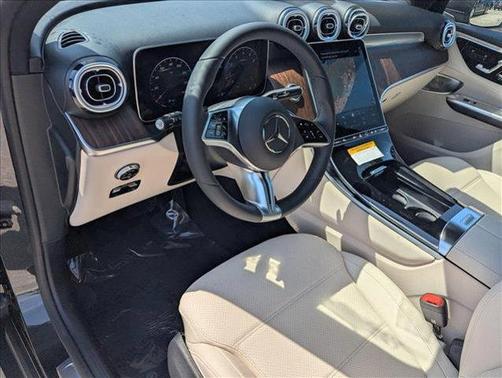 2025 Mercedes-Benz GLC 300 Base
