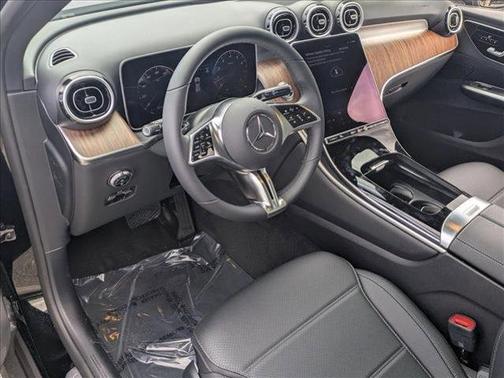 2026 Mercedes-Benz GLC 300 Base
