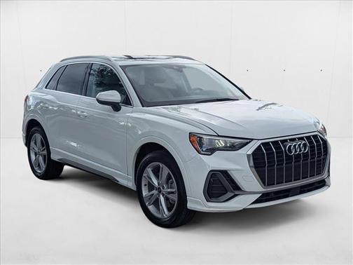 2021 Audi Q3 45 S line Premium