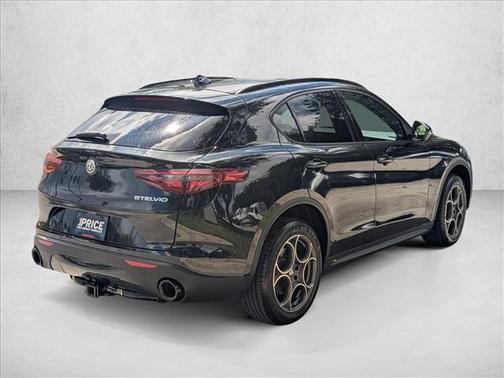 2022 Alfa Romeo Stelvio Sprint