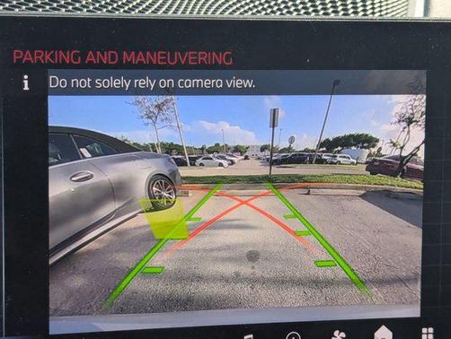 Alpine White 2025 BMW 330 330i