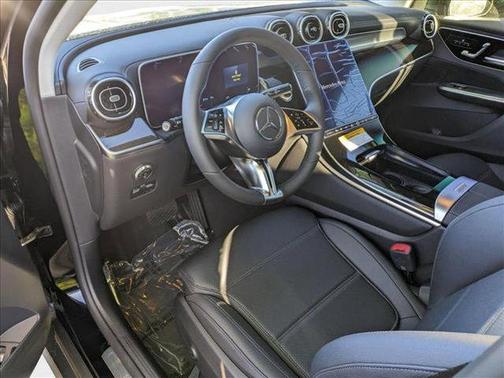 2025 Mercedes-Benz GLC 350e Base
