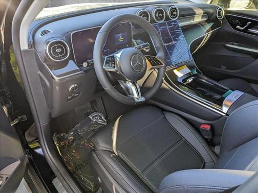 2025 Mercedes-Benz GLC 350e Base
