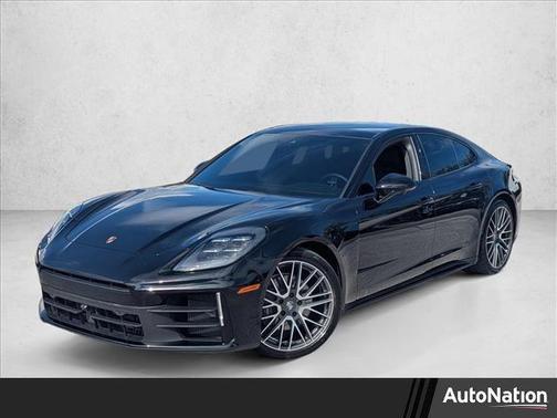 2024 Porsche Panamera 4