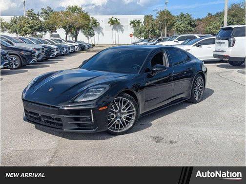 2024 Porsche Panamera 4