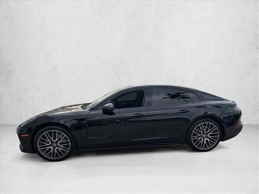 2024 Porsche Panamera 4