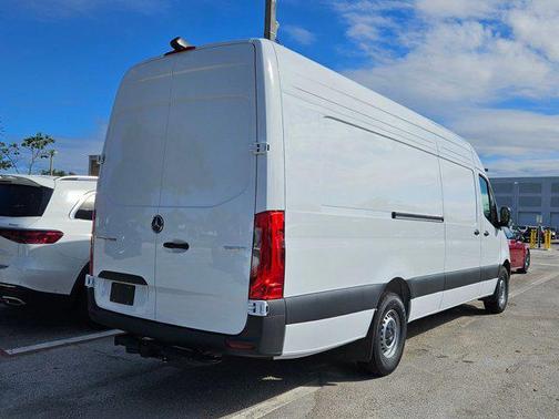 2026 Mercedes-Benz Sprinter 2500 High Roof