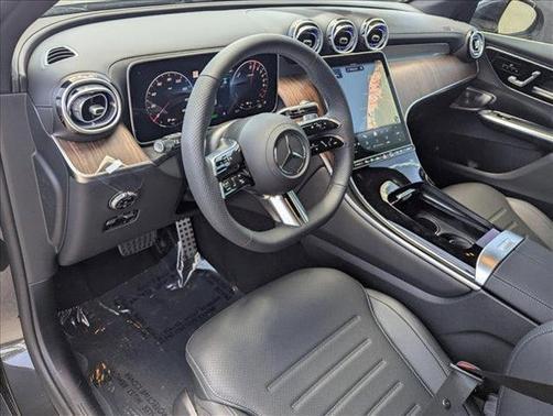 2025 Mercedes-Benz GLC 350e Base