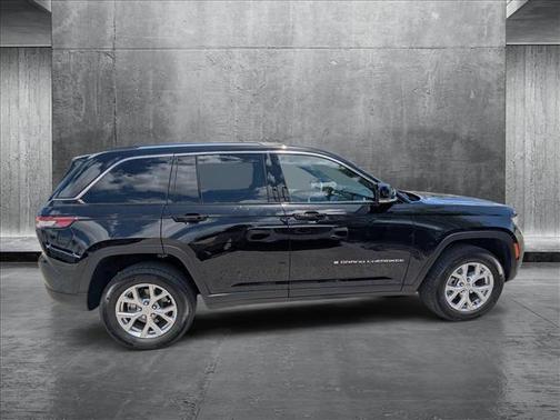 2023 Jeep Grand Cherokee Limited X
