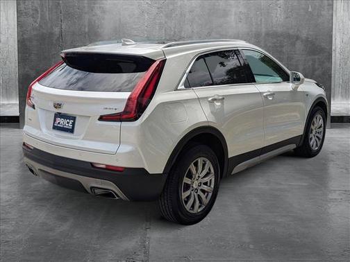 2020 Cadillac XT4 Premium Luxury