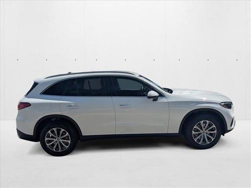 2025 Mercedes-Benz GLC 300 4MATIC