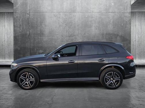 2025 Mercedes-Benz GLC 300 Base