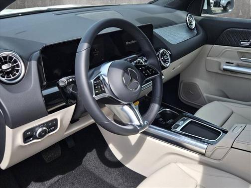 2025 Mercedes-Benz GLA 250 Base