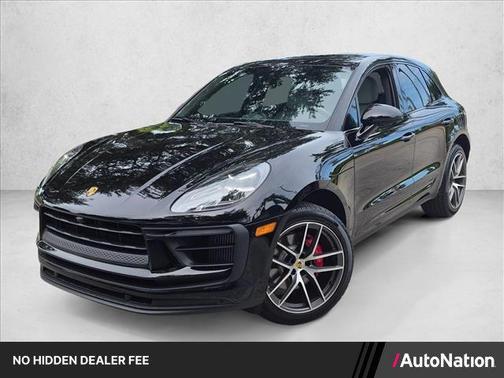 Black 2022 Porsche Macan Macan