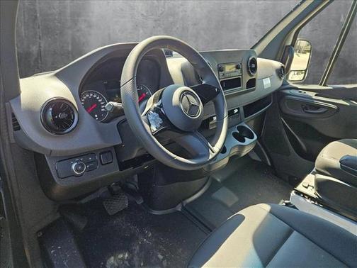 2025 Mercedes-Benz Sprinter 2500 Standard Roof