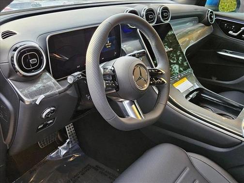 2025 Mercedes-Benz GLC 300 Base