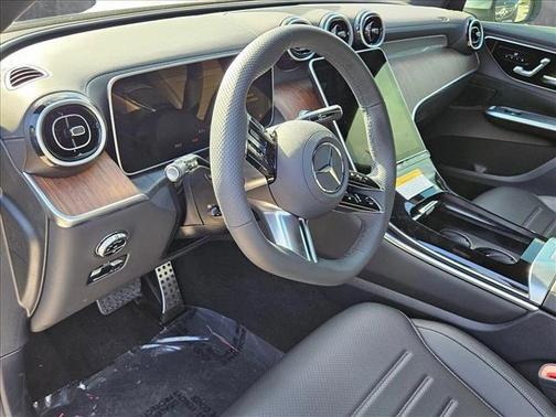 2025 Mercedes-Benz GLC 350e Base