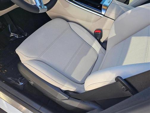 2025 Mercedes-Benz GLC 350e Base