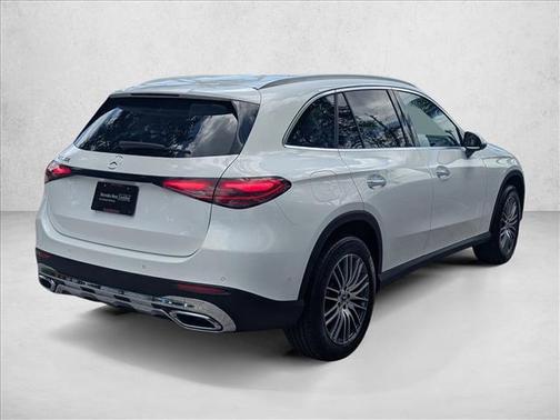 Polar White 2026 Mercedes-Benz GLC 300 Base