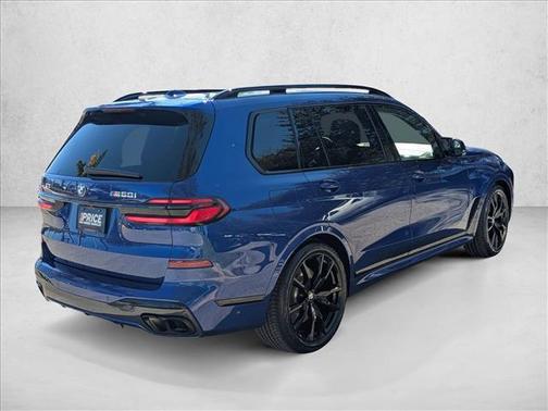 2024 BMW X7 M60i