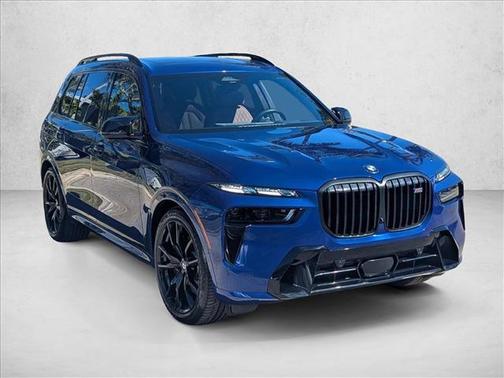 2024 BMW X7 M60i