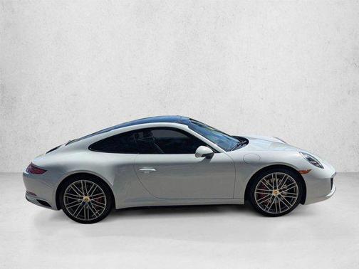 Carrara White Metallic 2018 Porsche 911 Carrera 4S