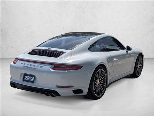 Carrara White Metallic 2018 Porsche 911 Carrera 4S
