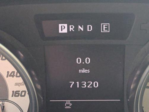 Arctic White 2013 Mercedes-Benz SLK-Class SLK 250