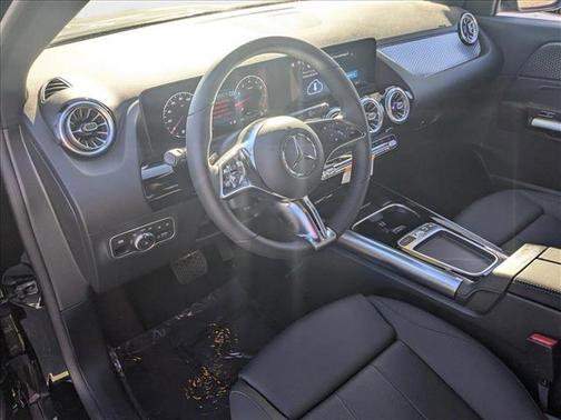 2025 Mercedes-Benz GLA 250 Base