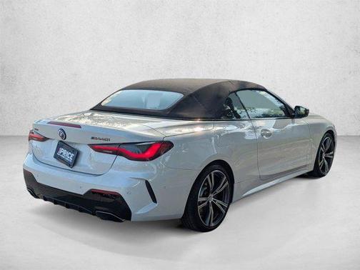 Mineral White Metallic 2023 BMW M440 i xDrive