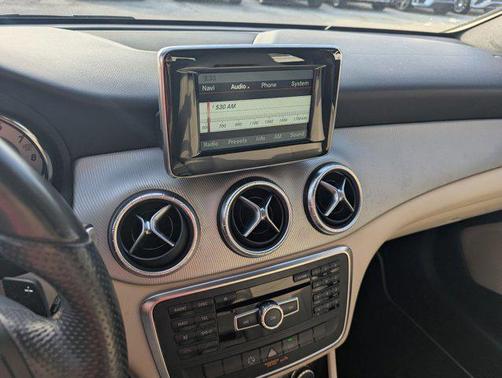 2014 Mercedes-Benz CLA-Class Base