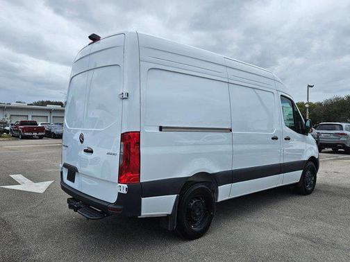 Arctic White 2026 Mercedes-Benz Sprinter 2500 Standard Roof