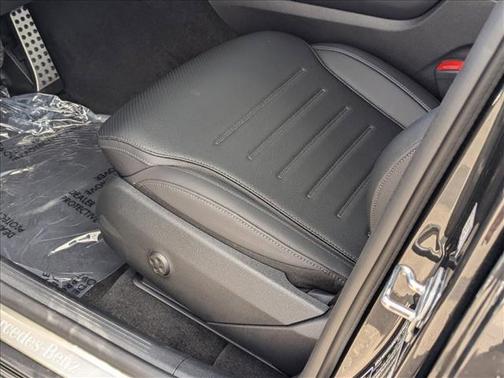 2025 Mercedes-Benz GLC 350e Base