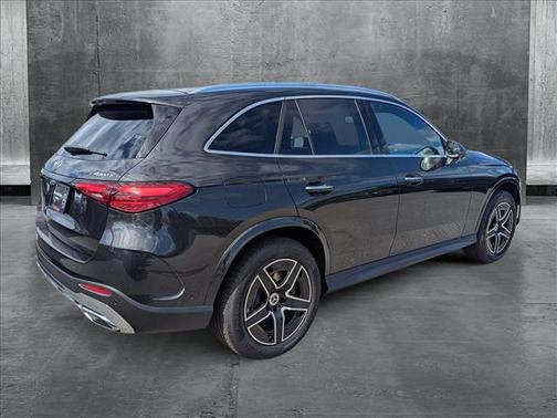 2025 Mercedes-Benz GLC 350e Base