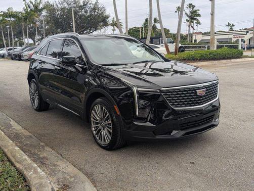 2024 Cadillac XT4 Premium Luxury