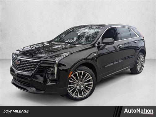 2024 Cadillac XT4 Premium Luxury
