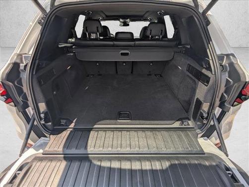 Mineral White Metallic 2024 BMW X5 xDrive40i