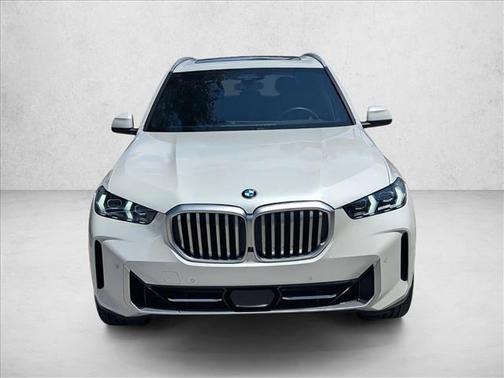 Mineral White Metallic 2024 BMW X5 xDrive40i