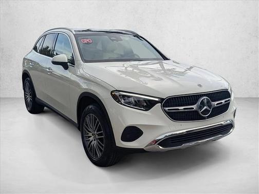 Polar White 2023 Mercedes-Benz GLC 300 4MATIC